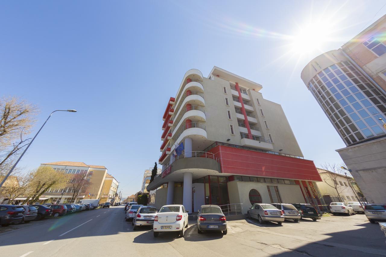 Hotel Parc Alba Iulia Bagian luar foto