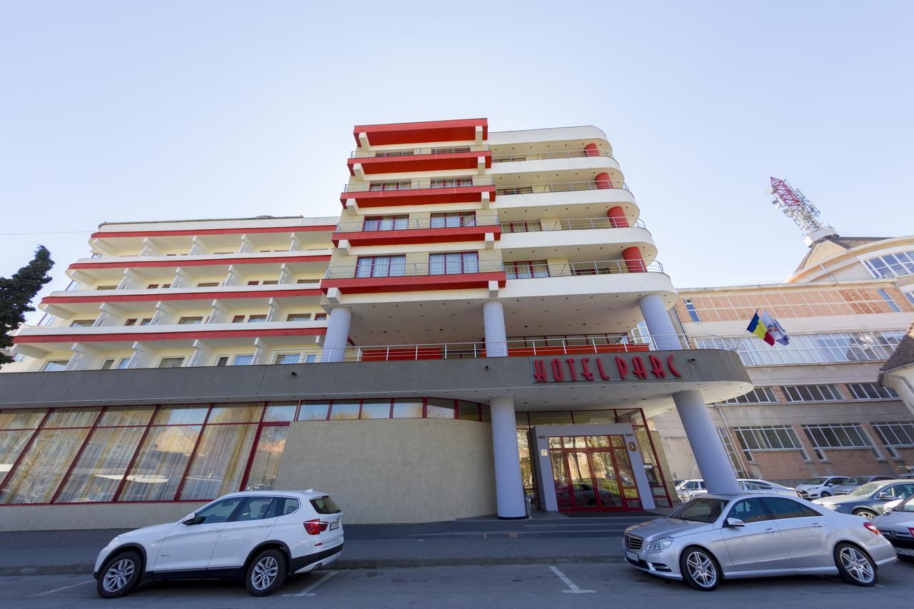 Hotel Parc Alba Iulia Bagian luar foto